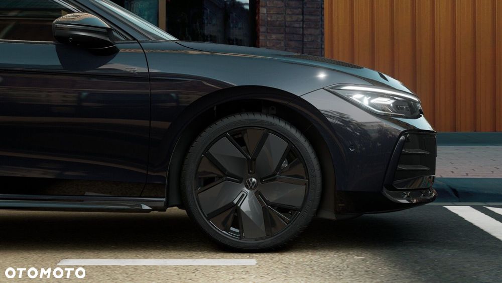 Volkswagen Passat Variant 2.0 TSI R-Line Plus DSG - 11