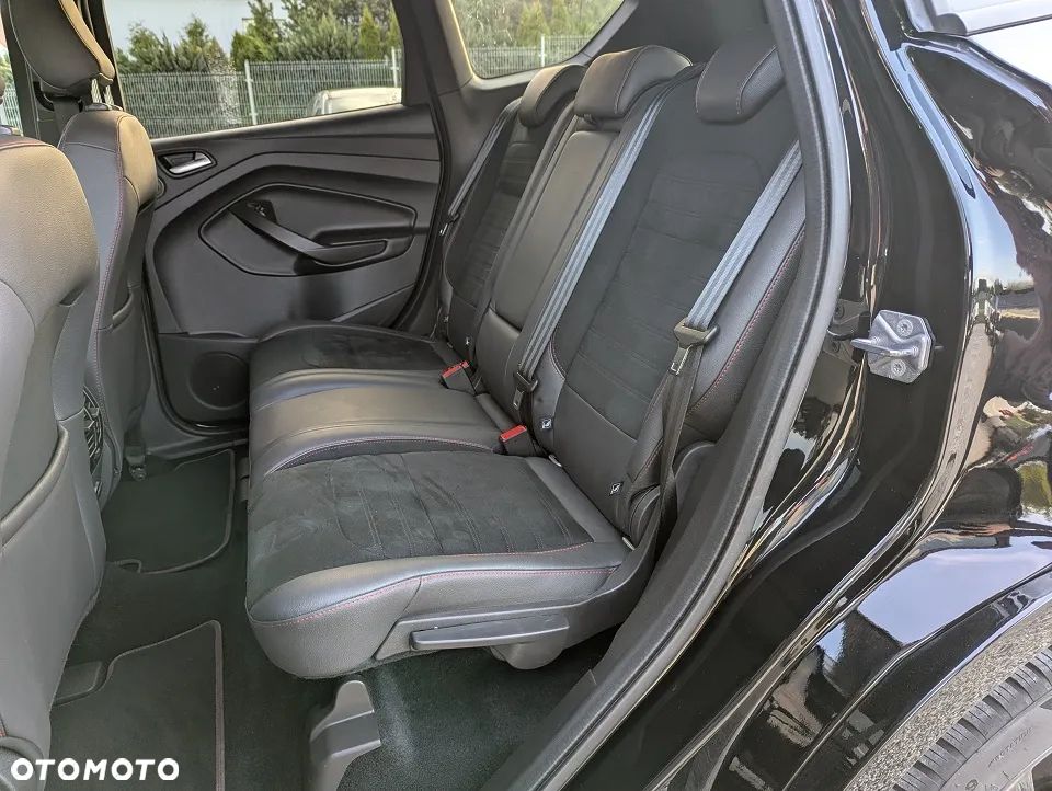 Ford Kuga 2.0 TDCi 4x4 ST-Line - 28