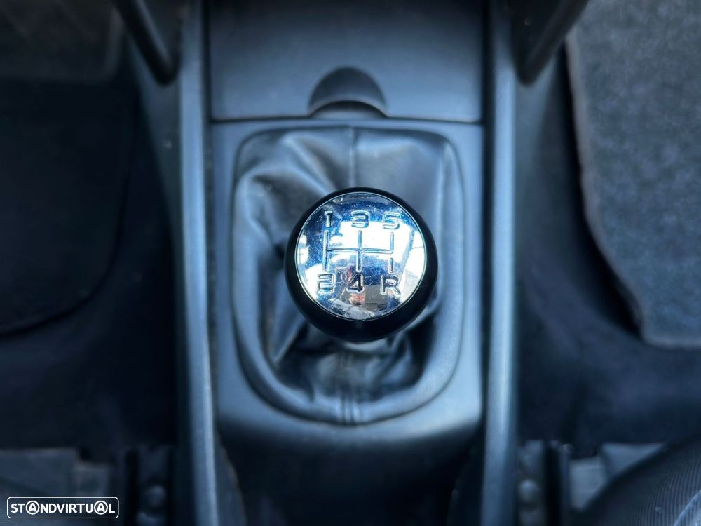 Peugeot 207 1.6 HDi Sport - 12