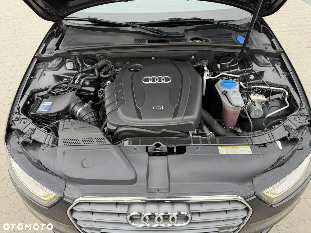 Audi A4 Limousine - 5