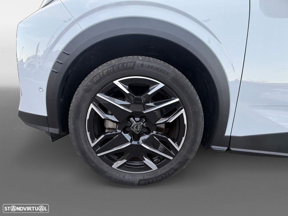 Peugeot 5008 1.2 Hybrid Allure Pack e-DCS6 - 14