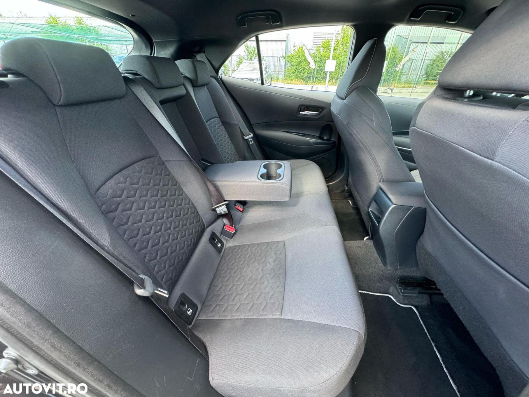 Toyota Corolla 1.8 HSD Dynamic - 22