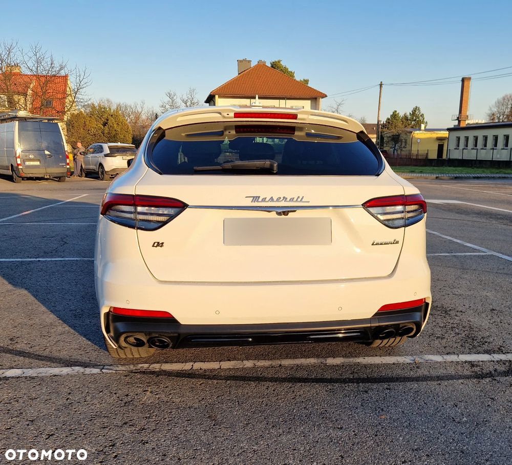 Maserati Levante S Q4 GranSport - 22