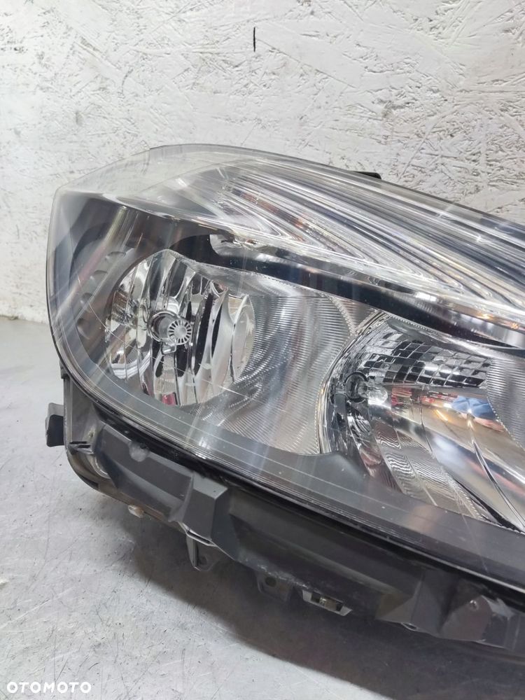 MERCEDES A KLASA W176 LAMPA PRAWA PRZEDNIA H7 UK - 4