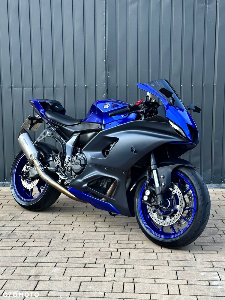 Yamaha R7 - 12