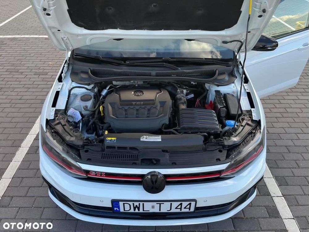 Volkswagen Polo - 9