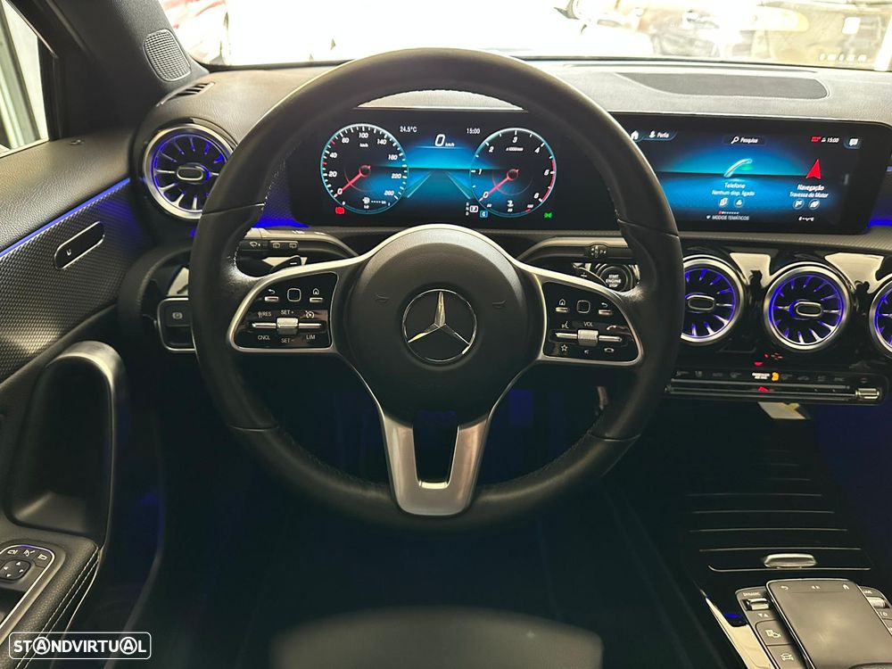 Mercedes-Benz A 180 d 8G-DCT Special Edition - 18