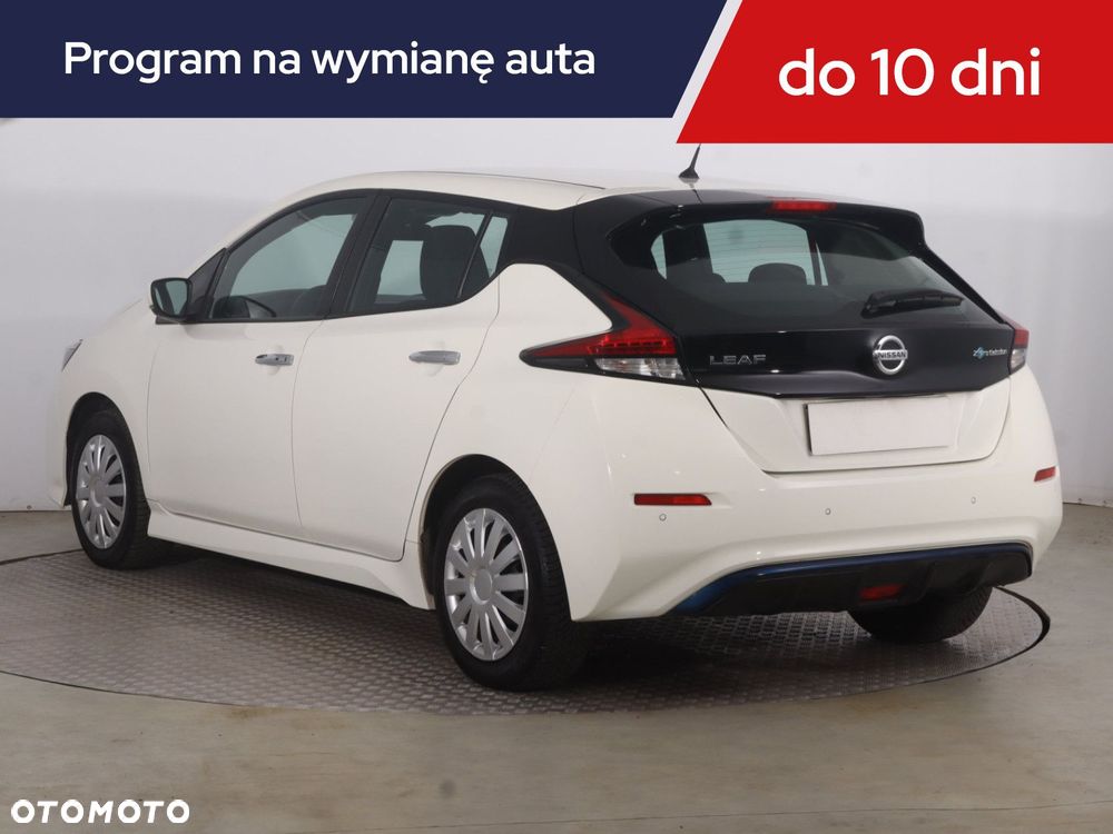 Nissan Leaf - 6