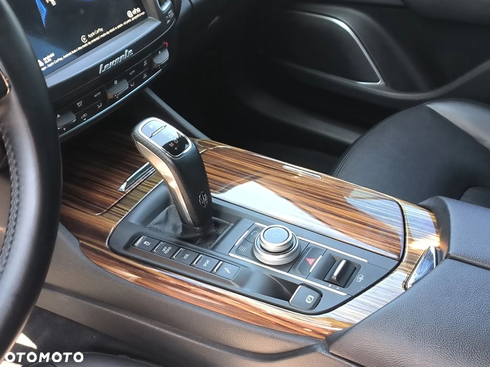 Maserati Levante S Q4 - 30