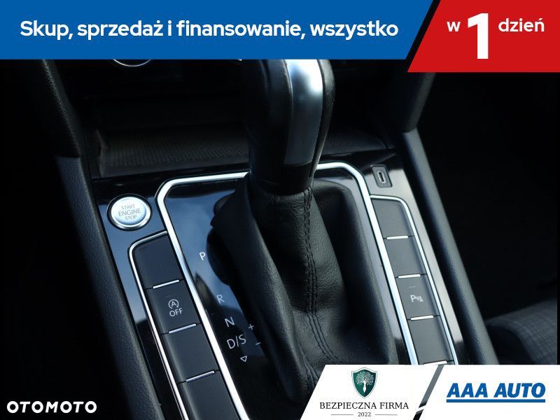 Volkswagen Passat - 17