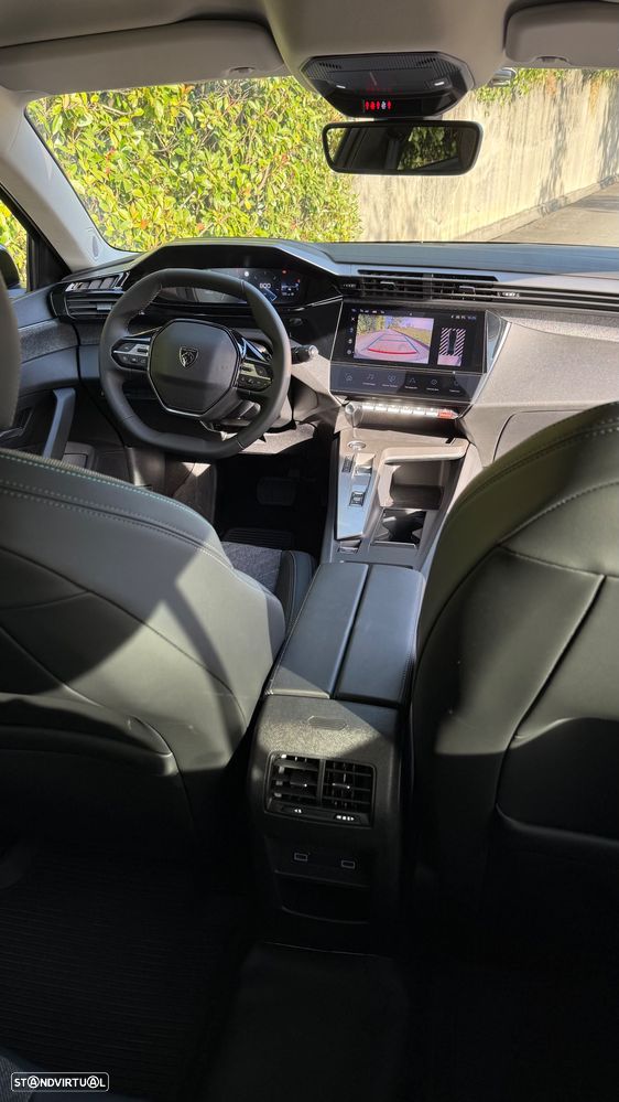 Peugeot 408 - 10