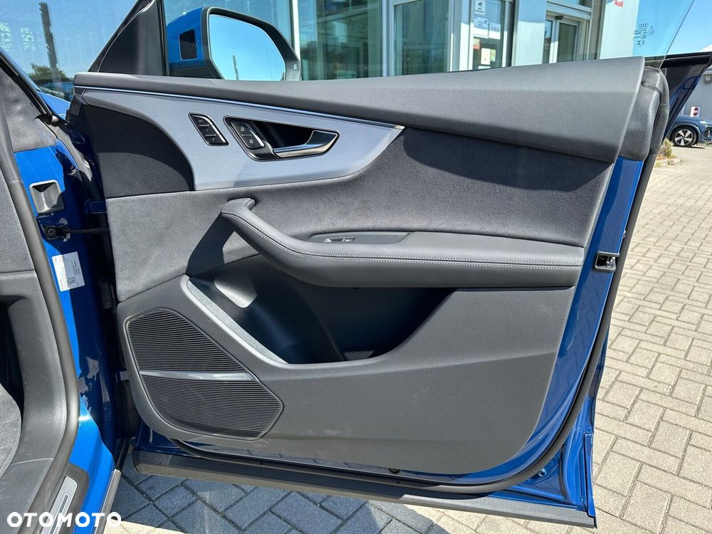 Audi Q8 - 21