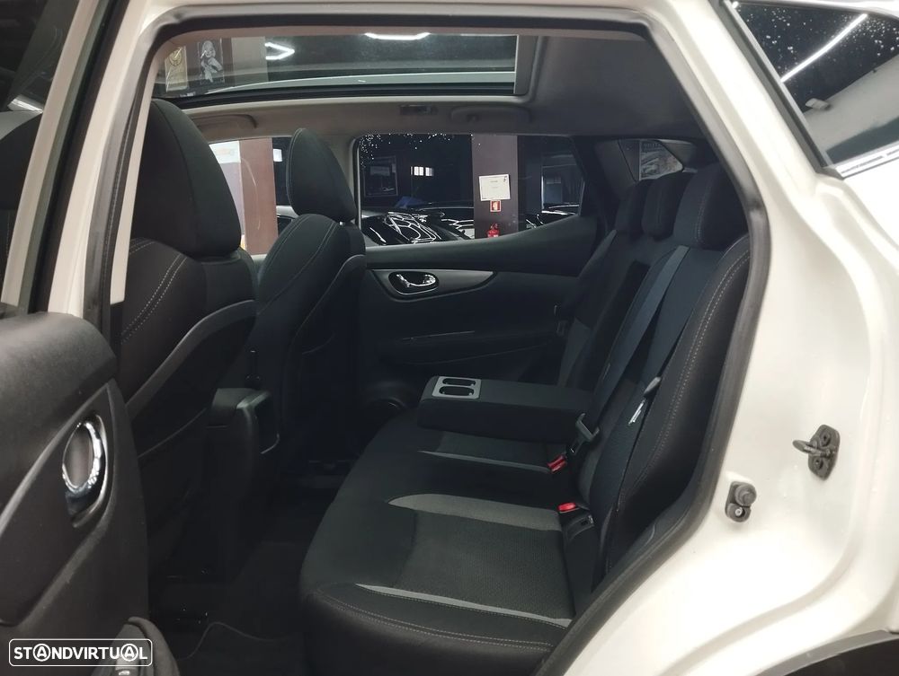Nissan Qashqai 1.5 dCi 360 - 15