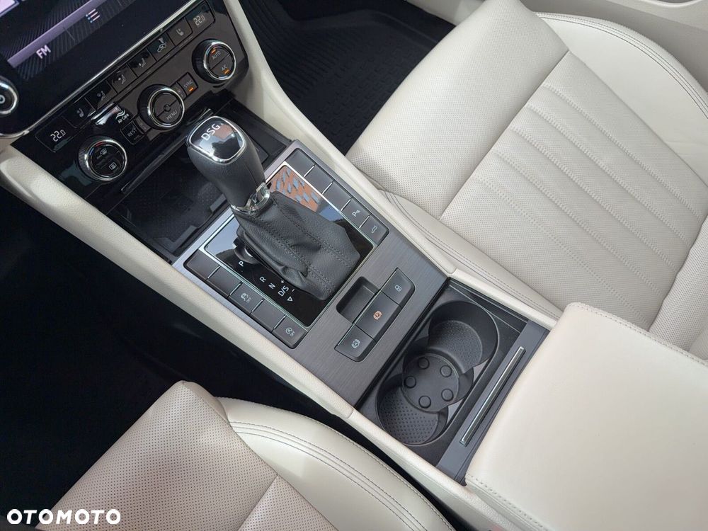 Skoda Superb 2.0 TSI Style DSG - 21