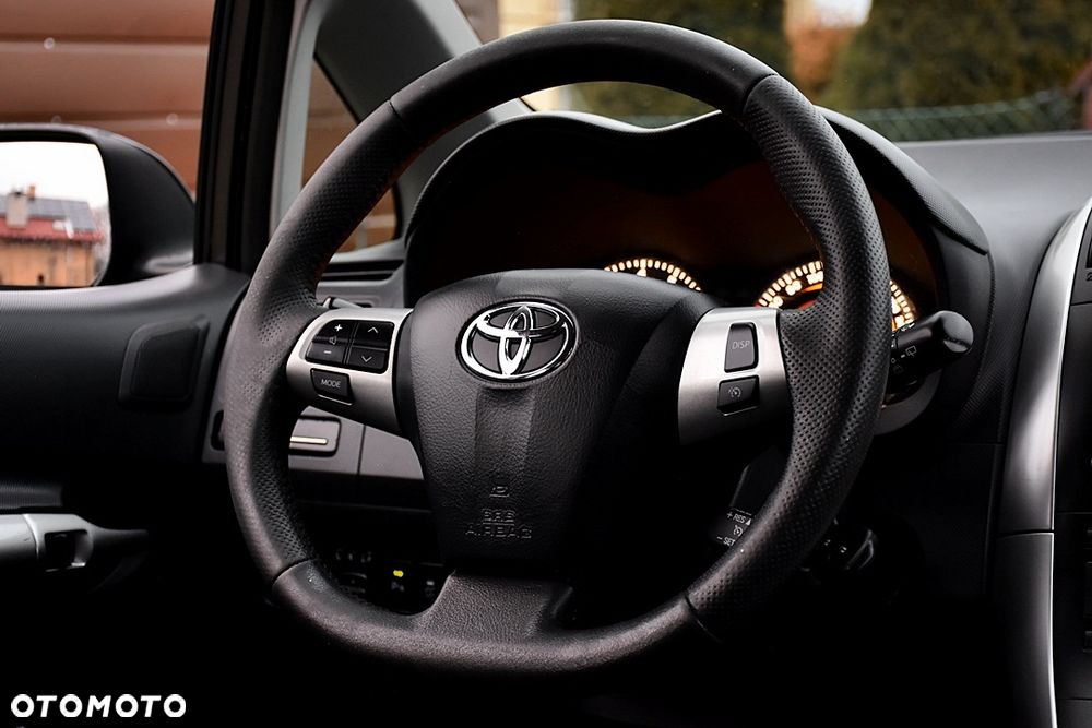 Toyota Auris 1.6 Edition - 19