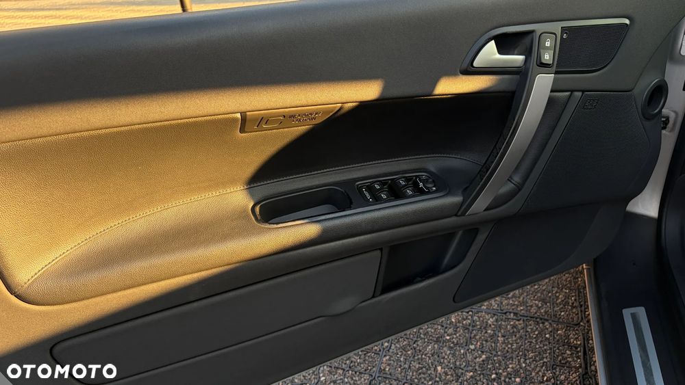 Volvo C70 - 35