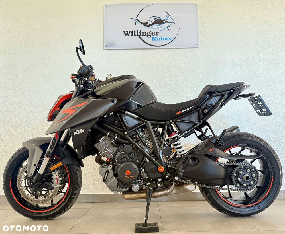 KTM Super Duke - 1