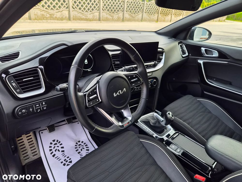 Kia XCeed - 21
