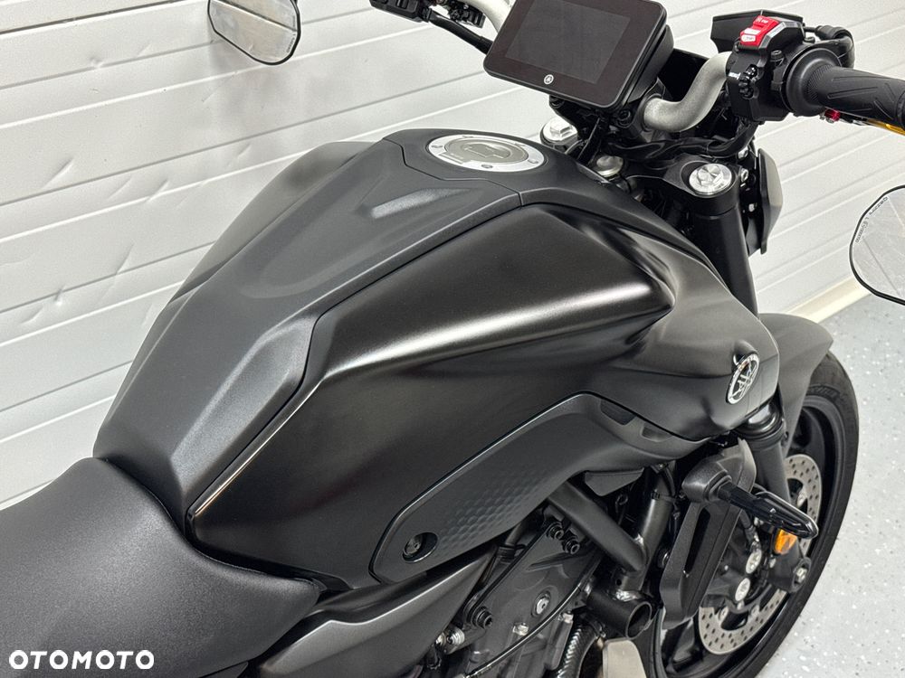 Yamaha MT - 17