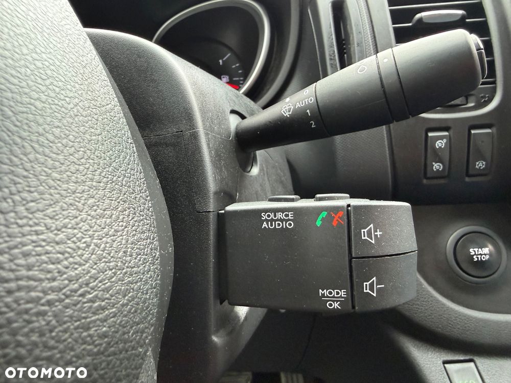 Renault TRAFIC - 16