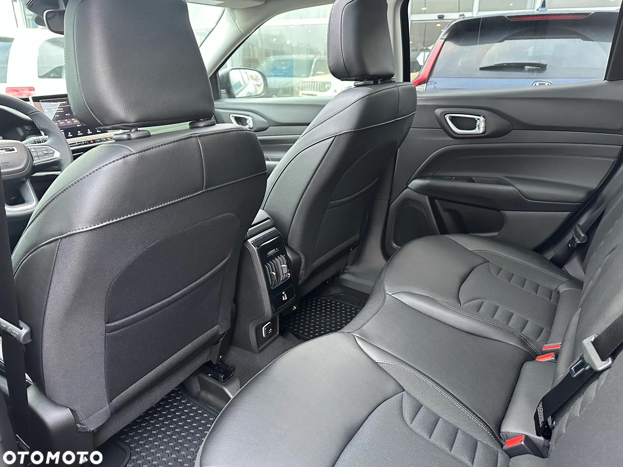 Jeep Compass - 18