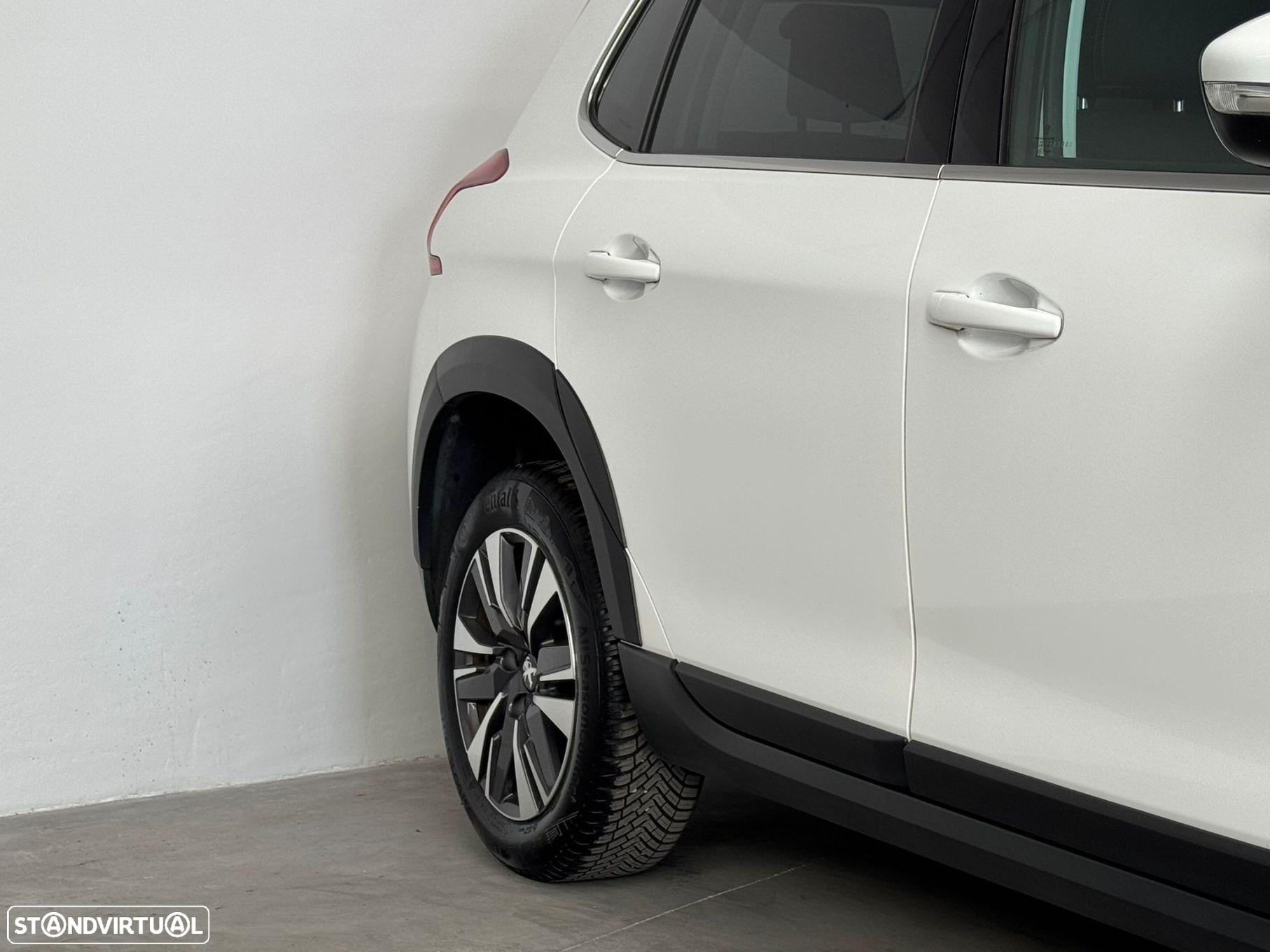 Peugeot 2008 1.2 PureTech Allure - 3