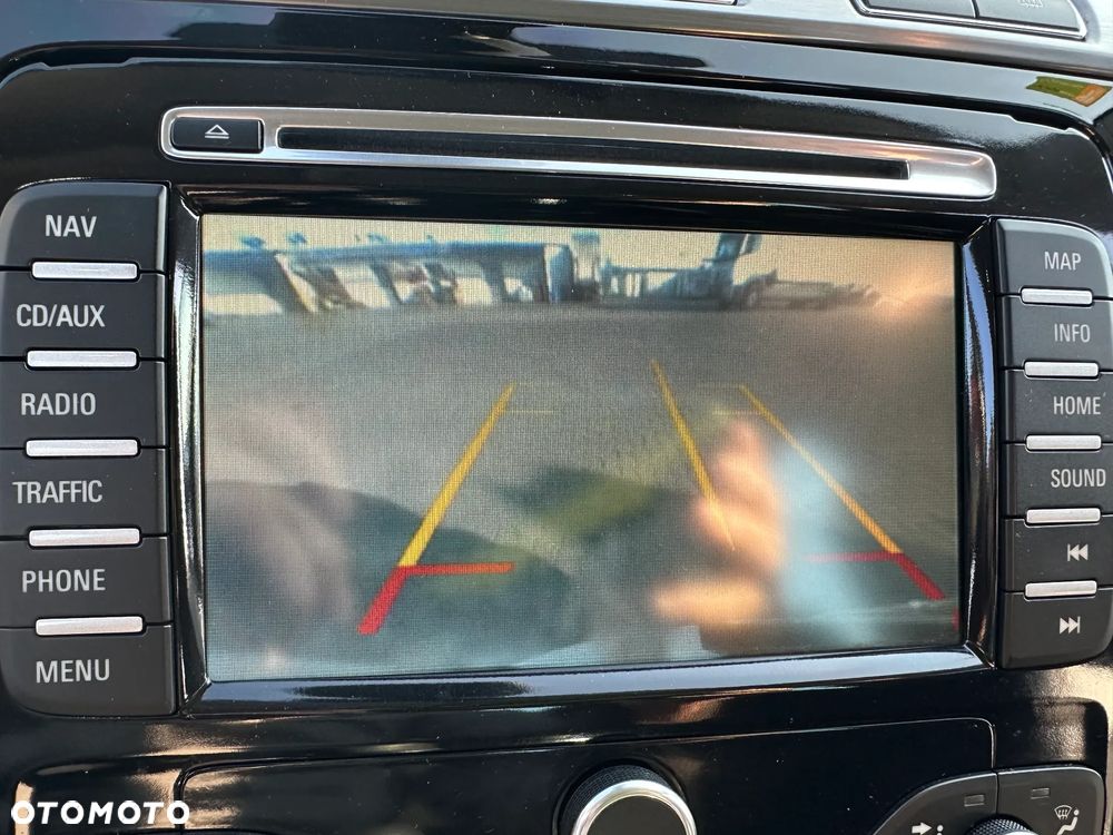 Ford S-Max 2.0 TDCi DPF Titanium - 28