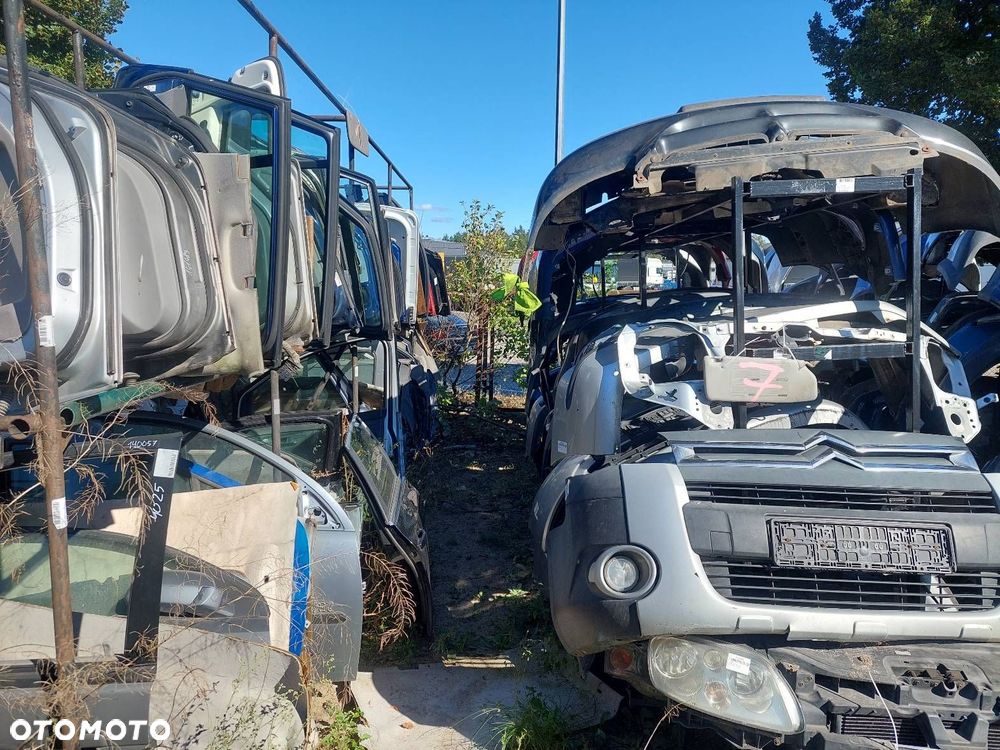 KOMPLETNY PRZÓD MASKA ZDERZAK BŁOTNIKI LAMPY CHRYSLER VOYAGER III QAW - 13