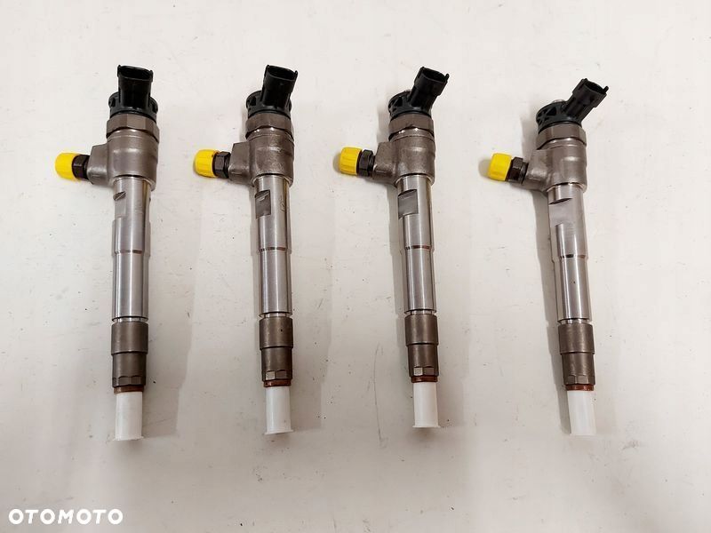 renault megane 4 iv 1.5 dci qashqai wtryskiwacz wtrysk paliwa 0445110800 - 1