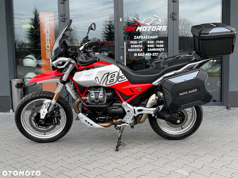 Moto Guzzi V85 - 26