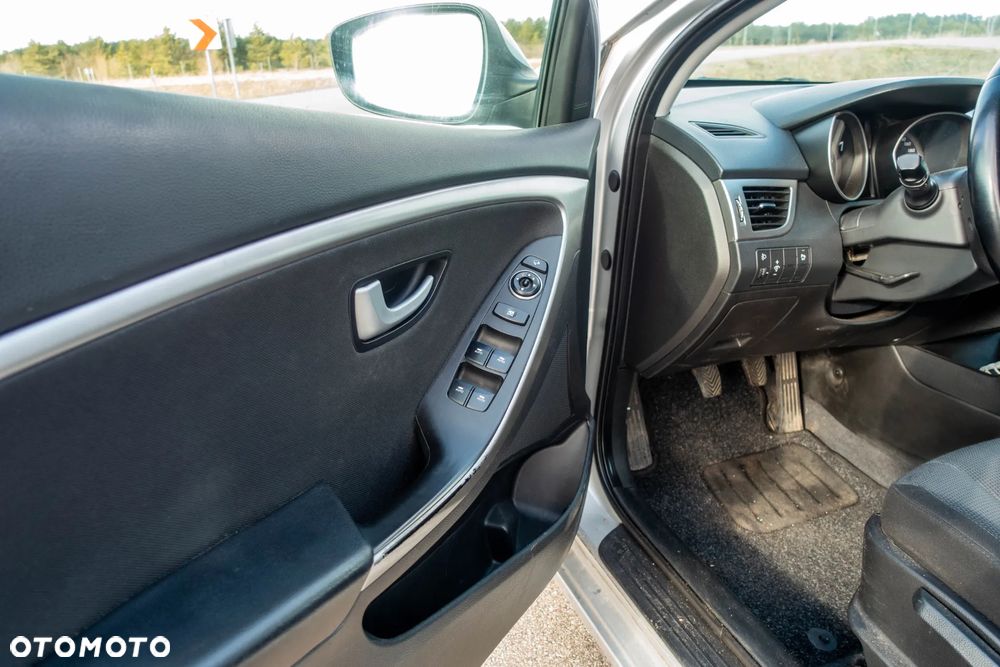 Hyundai i30 1.6 CRDi Style - 17