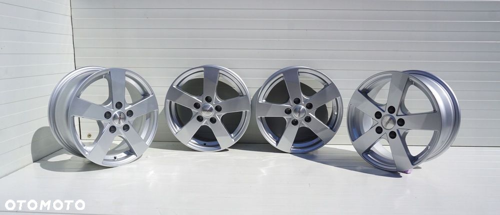 DEZENT TD 16" 5x114,3x67,1 ET31,5 AF32 - 1