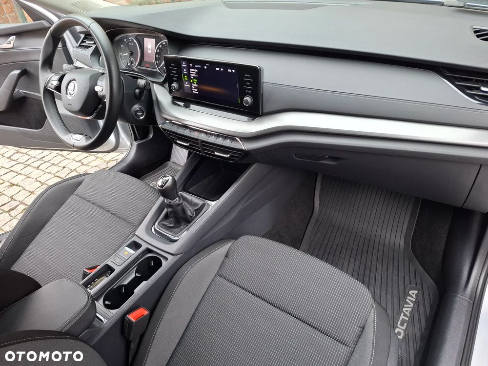 Skoda Octavia 1.5 TSI ACT Ambition - 26