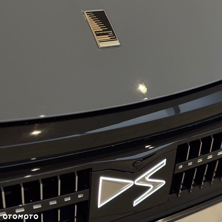 DS Automobiles N°4 1.2 mHEV Performance Line eDCS6 - 6
