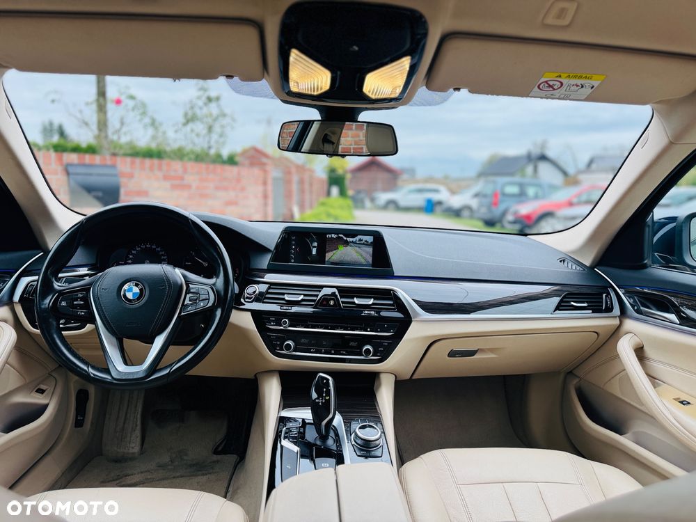 BMW Seria 5 520d Luxury Line sport - 26
