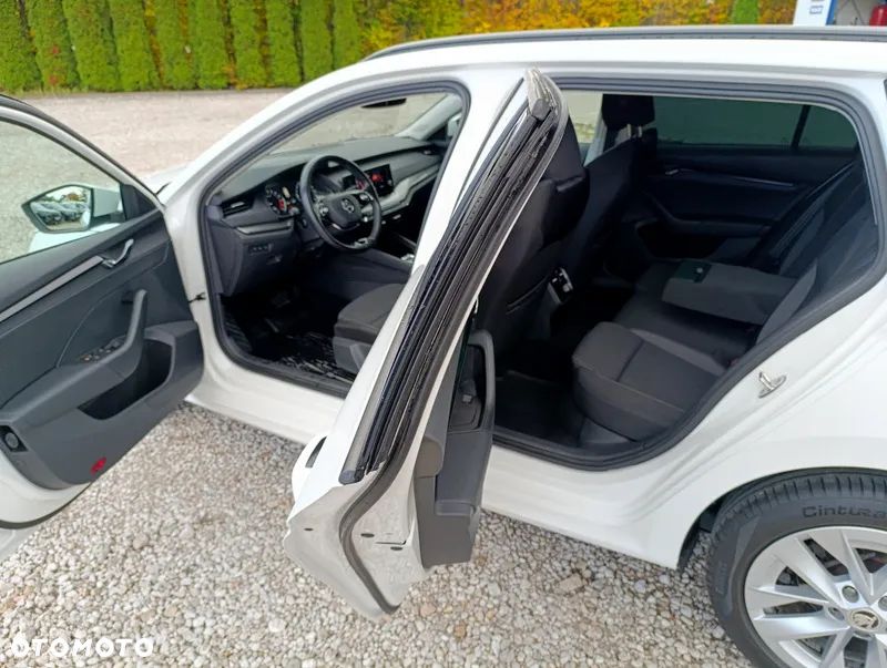 Skoda Octavia 2.0 TDI Ambition DSG - 15