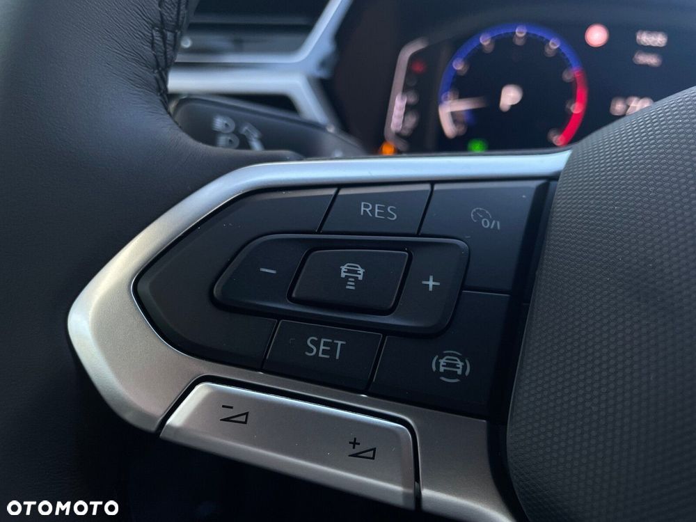 Volkswagen Touran 1.5 TSI EVO Comfortline Plus DSG - 18