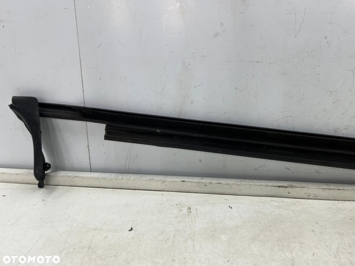 Listwa Audi A6 C7 10-18r. LEWA przednia listwa zgarniająca zewnętrzna drzwi lewy przód 4g0853283 - 15