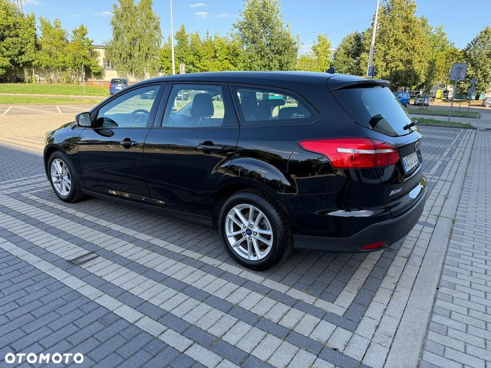 Ford Focus 1.0 EcoBoost Active Business - 27
