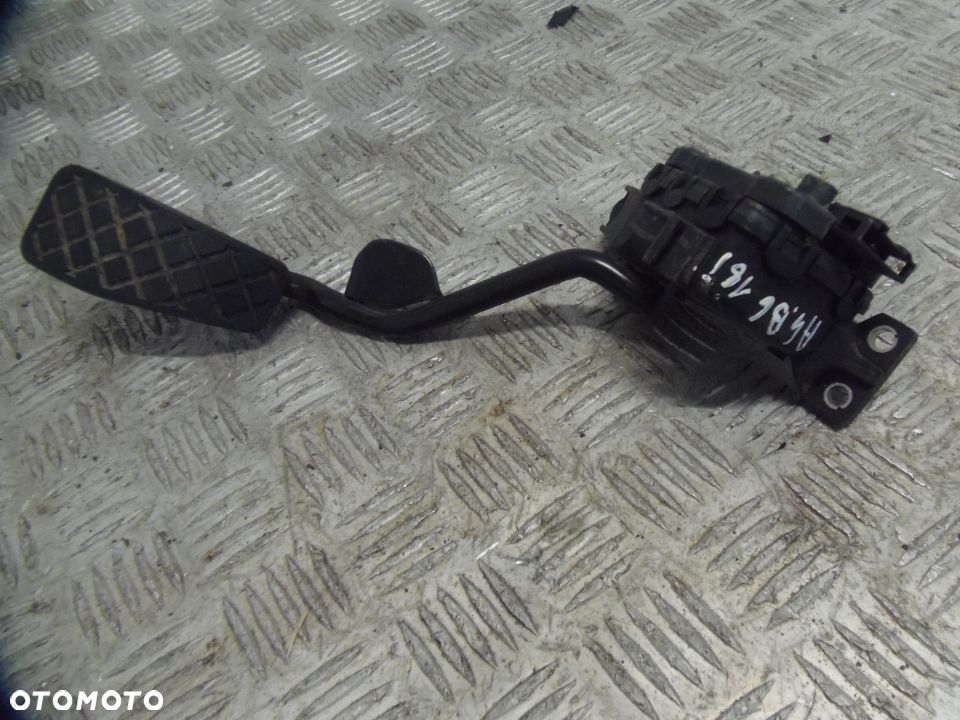 POTENCJOMETR GAZU AUDI A4 B6 1.8 T - 1