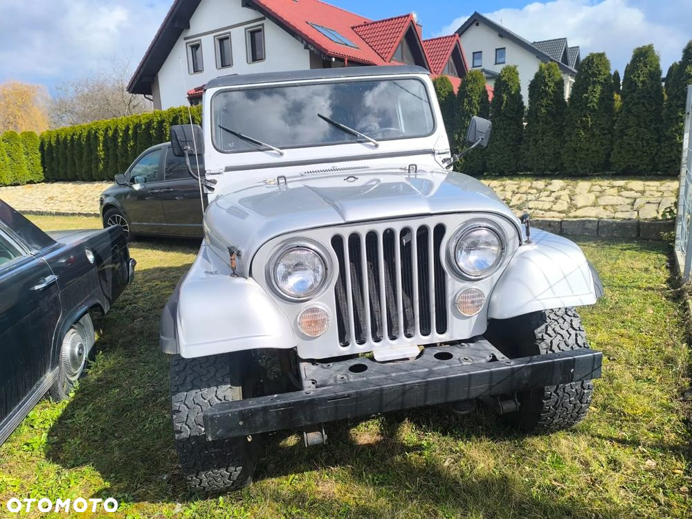 Jeep CJ - 10