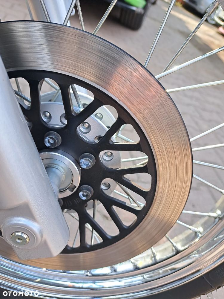 Suzuki Intruder - 15