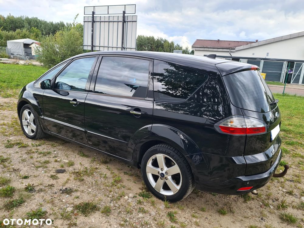Ford S-Max - 14
