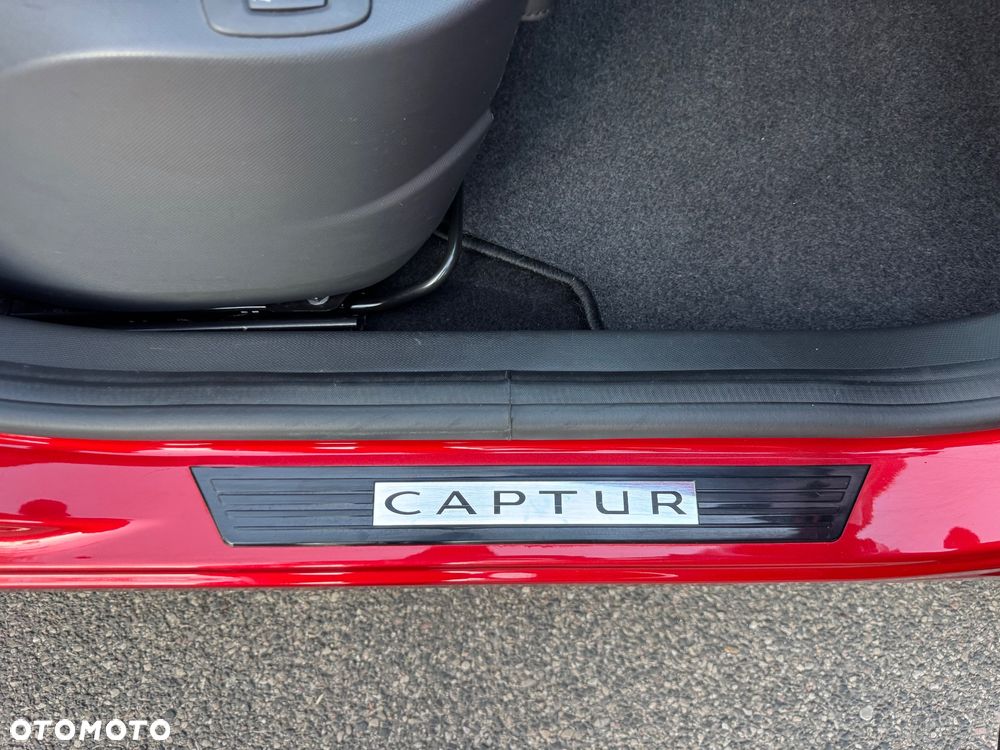 Renault Captur - 23