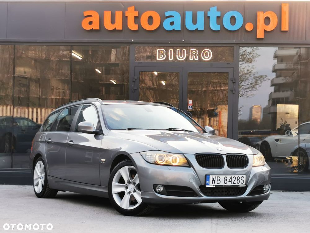 BMW Seria 3 320d xDrive DPF - 1