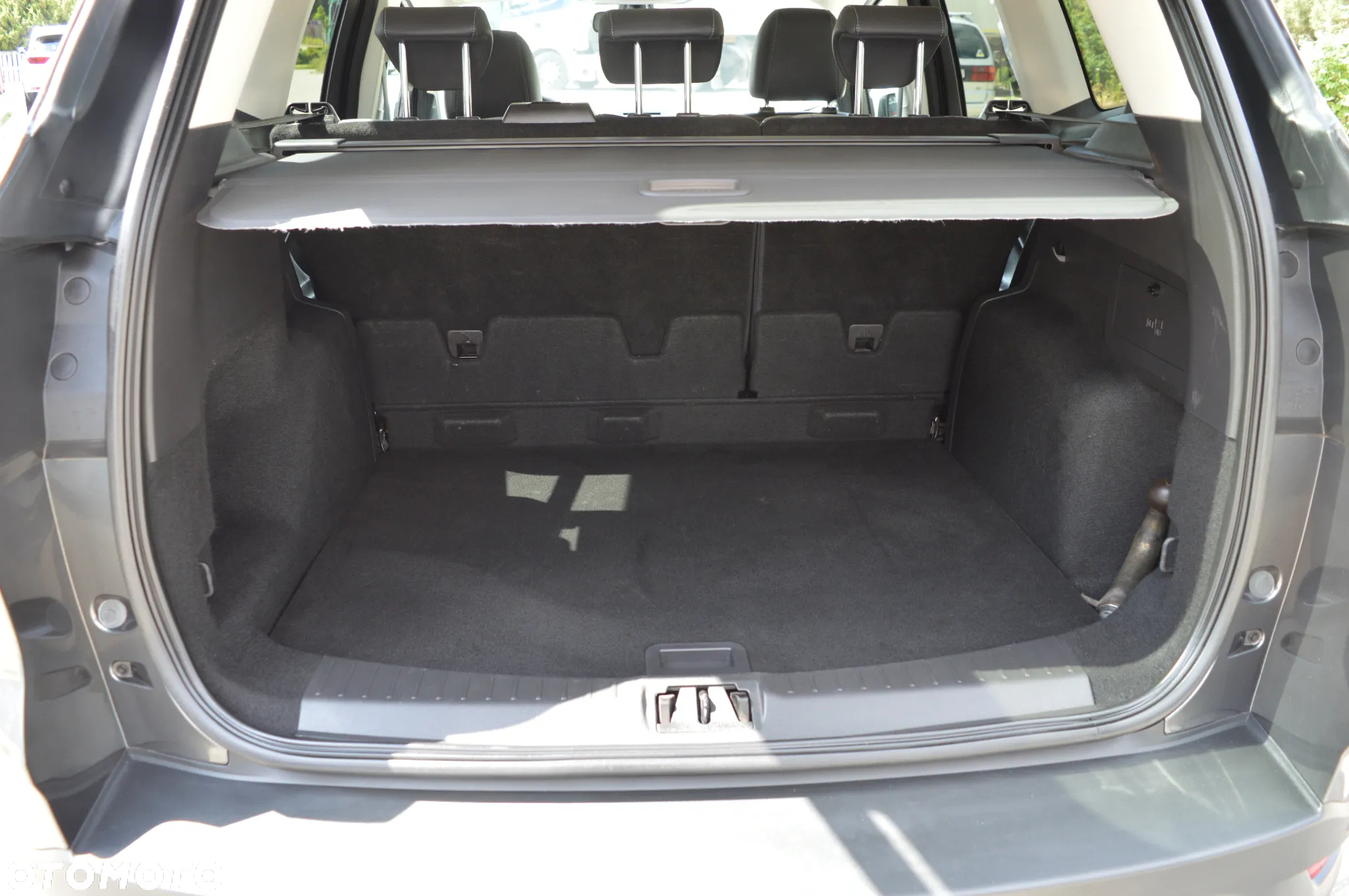 Ford Kuga 2.0 TDCi 2x4 Titanium - 11
