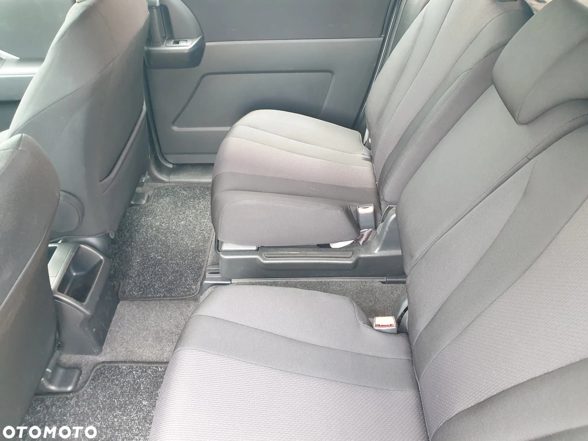 Mazda 5 - 17