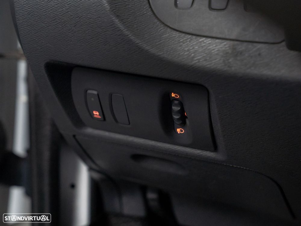 Renault Kangoo Z.E. 33 - 16