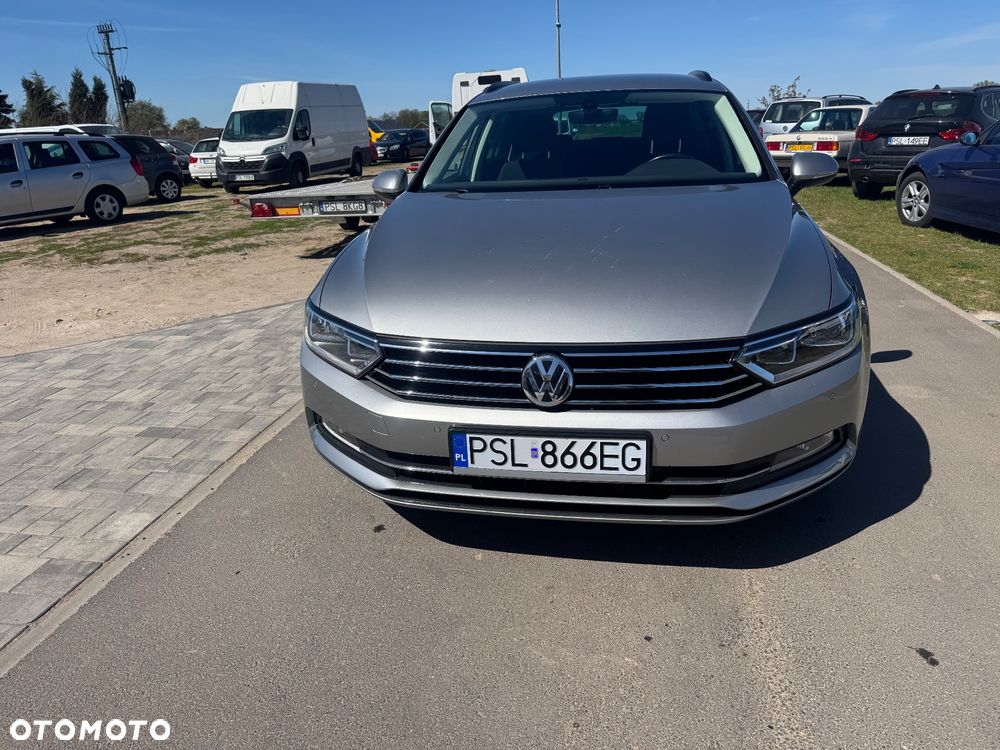 Volkswagen Passat 2.0 TDI SCR DSG Trendline - 30