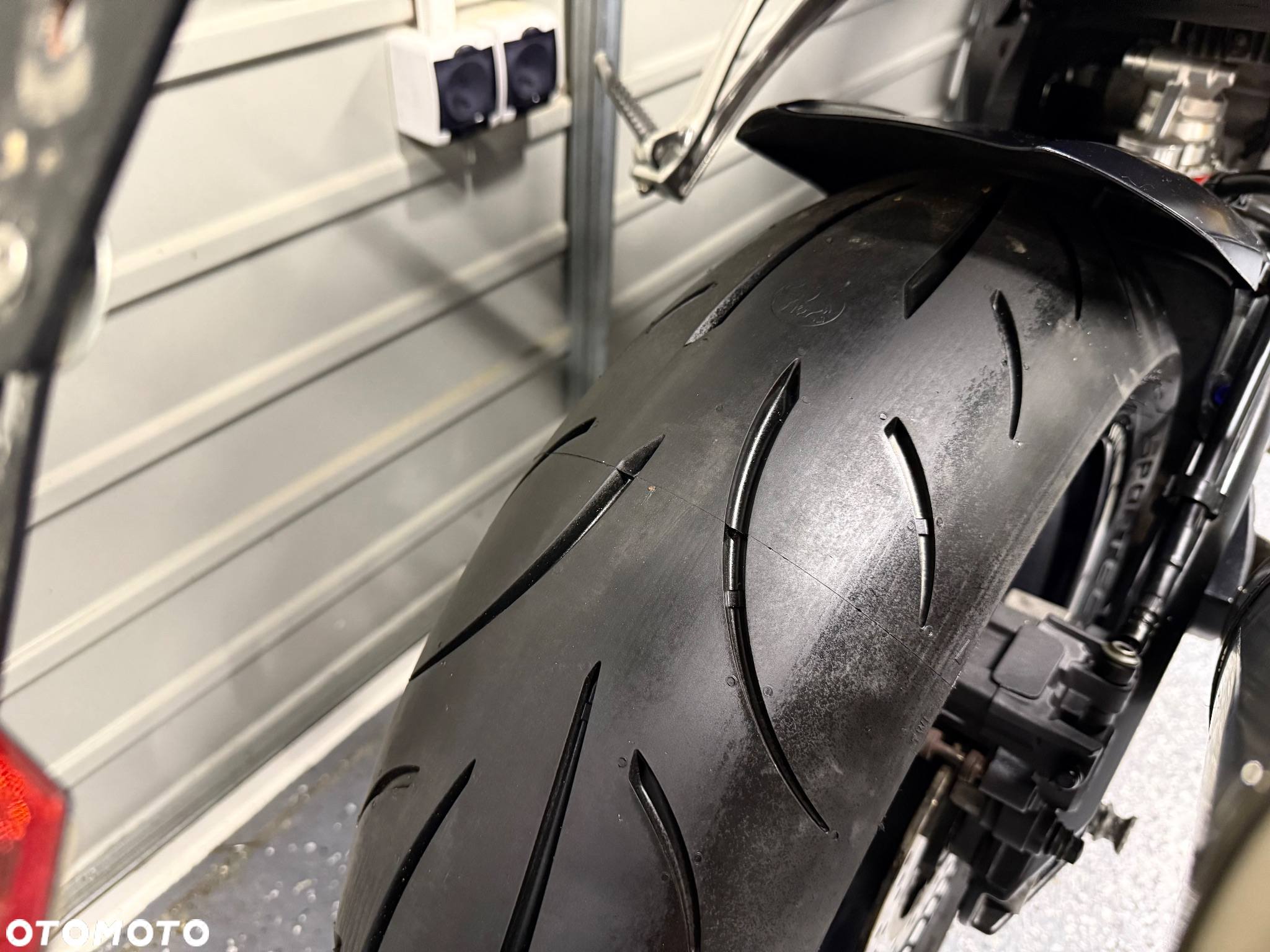 Yamaha R6 - 6